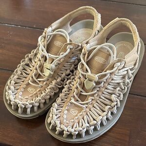 Keen UNEEK Tan and Cream Ladies Woven Sandals 6.5